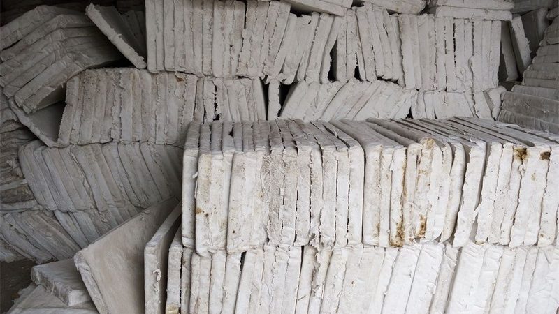 目前，市场上常见的农村自建房顶防水涂料主要有以下几种：