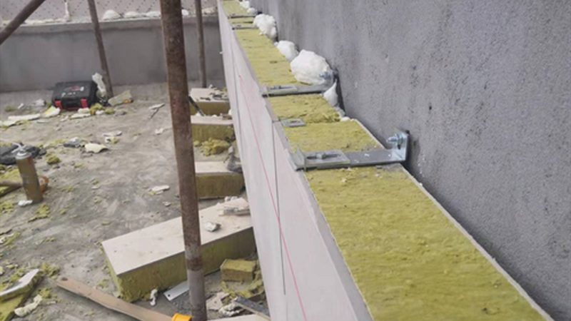 目前市场上常见的保温隔热材料主要有以下几类：